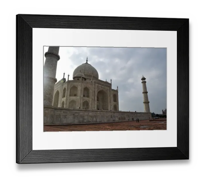 Framed Print : Taj Mahal. A white marble mausoleum located in Agra, Uttar Pradesh, India Framed Print : Taj Mahal. A white marble mausoleum located in Agra, Uttar Pradesh, India