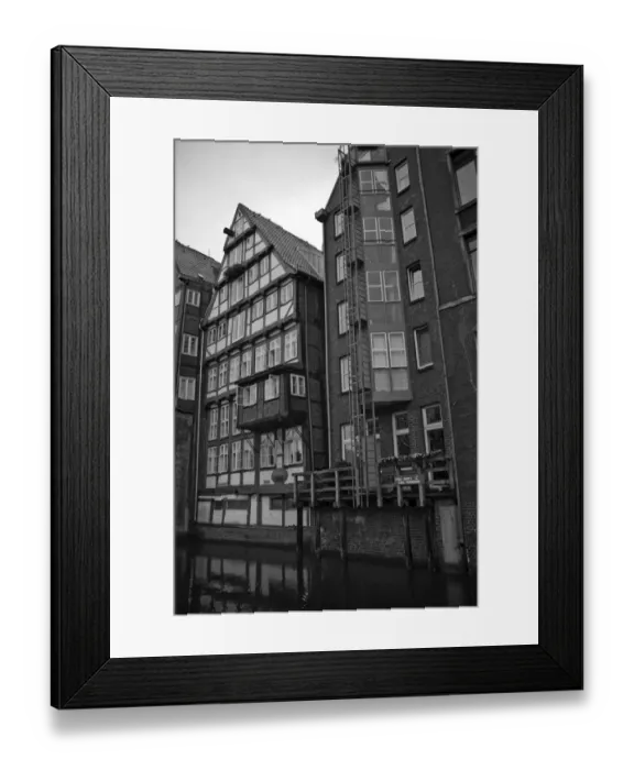 Framed Print : Hamburg channels Framed Print : Hamburg channels