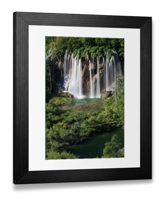 Framed Print : Galovac buk waterfall, Plitvice Lakes National Park, UNESCO World Heritage Site, Croatia, Europe Framed Print : Galovac buk waterfall, Plitvice Lakes National Park, UNESCO World Heritage Site, Croatia, Europe