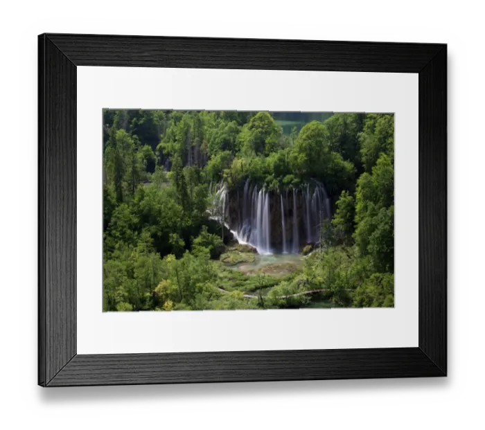 Framed Print : Galovac buk waterfall, Plitvice Lakes National Park, UNESCO World Heritage Site, Croatia, Europe Framed Print : Galovac buk waterfall, Plitvice Lakes National Park, UNESCO World Heritage Site, Croatia, Europe