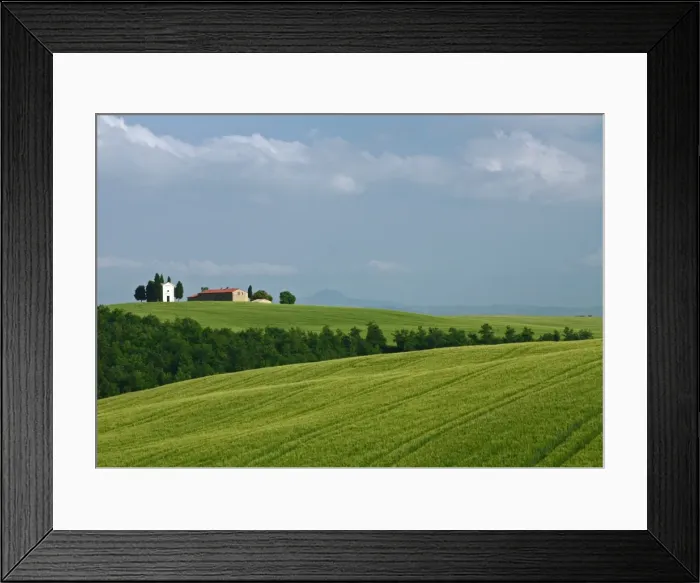 Framed Print : Cappella della Madonna di Vitaleta in Tuscany Framed Print : Cappella della Madonna di Vitaleta in Tuscany