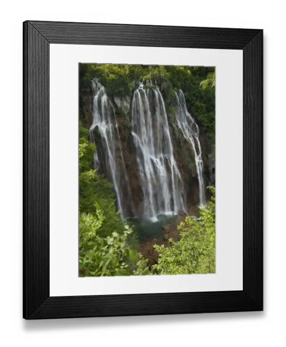 Framed Print : Large Waterfall, Plitvice Lakes National Park, Croatia, Europe Framed Print : Large Waterfall, Plitvice Lakes National Park, Croatia, Europe