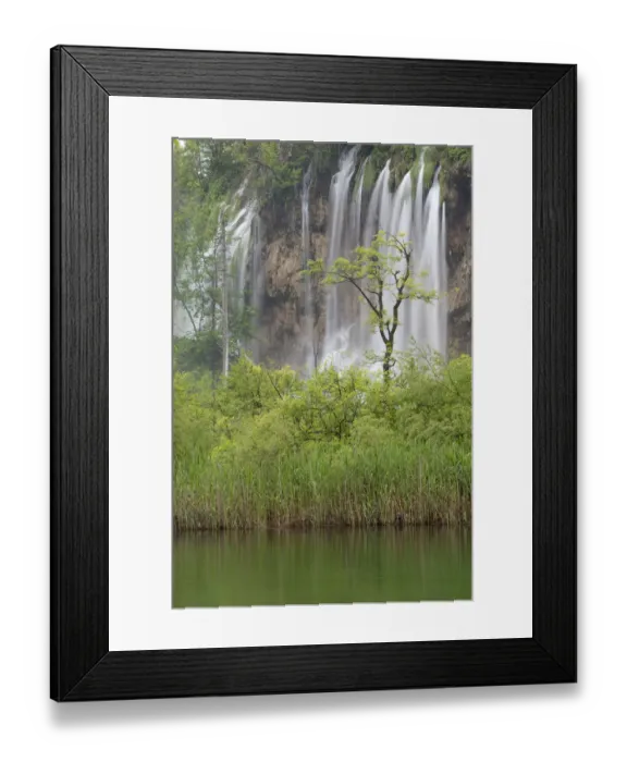 Framed Print : Galovac buk waterfall, Plitvice Lakes National Park, UNESCO World Heritage Site, Croatia, Europe Framed Print : Galovac buk waterfall, Plitvice Lakes National Park, UNESCO World Heritage Site, Croatia, Europe