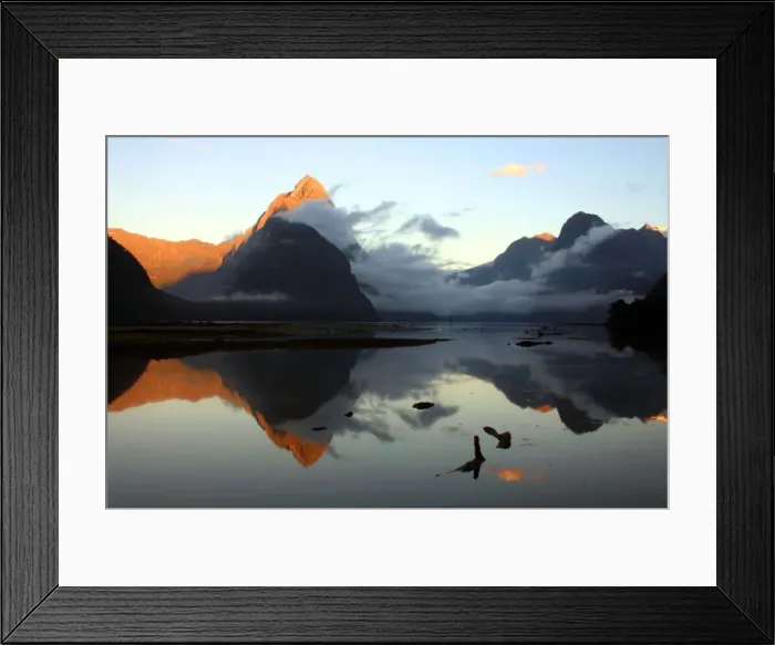 Framed Print : Milford Sound, New Zealand Framed Print : Milford Sound, New Zealand
