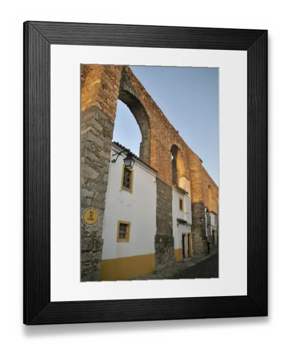 Framed Print : Homes in the arches of the medieval aqueduct, Evora, UNESCO World Heritage Site, Alentejo, Portugal, Europe Framed Print : Homes in the arches of the medieval aqueduct, Evora, UNESCO World Heritage Site, Alentejo, Portugal, Europe