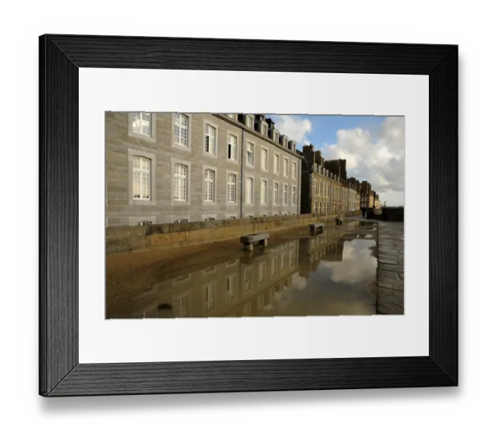 Framed Print : Saint-Malo Framed Print : Saint-Malo