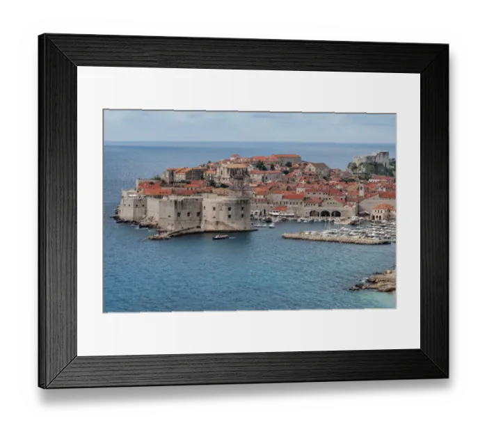Framed Print : The walled city of Dubrovnik in Croatia Framed Print : The walled city of Dubrovnik in Croatia
