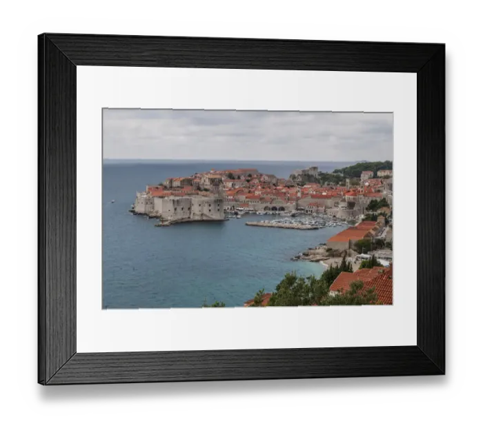 Framed Print : The walled city of Dubrovnik in Croatia Framed Print : The walled city of Dubrovnik in Croatia