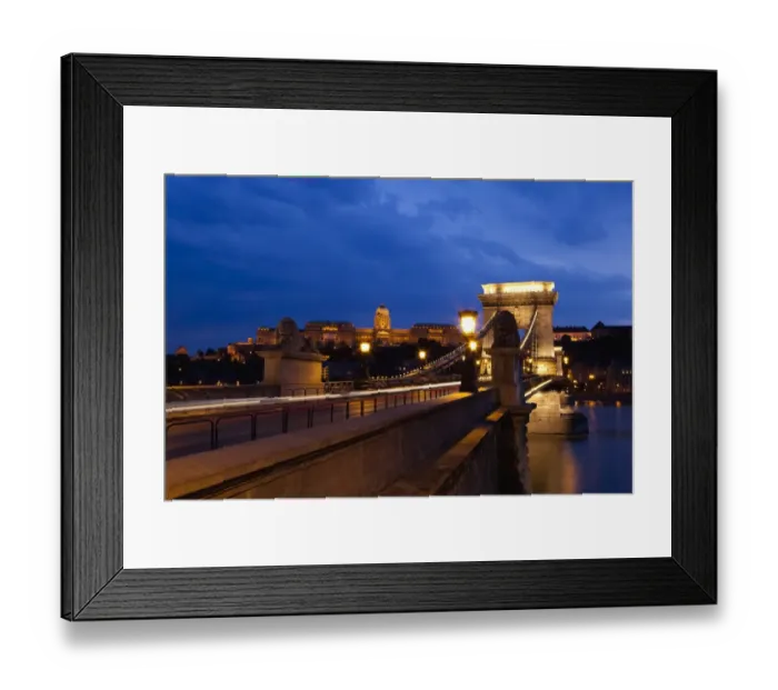 Framed Print : Szechenyi Chain Bridge, Budapest, Hungary