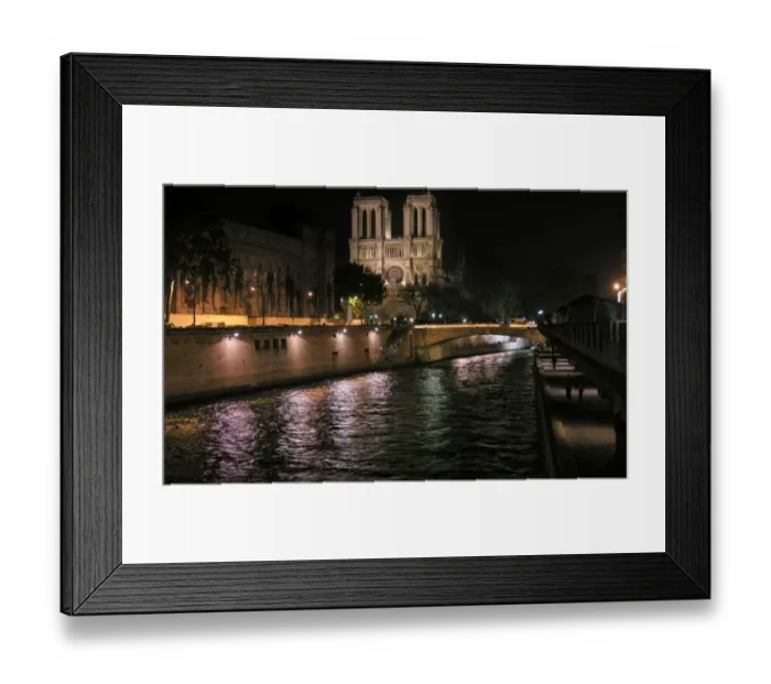 Framed Print : The Seine river and the Notre Dame at night