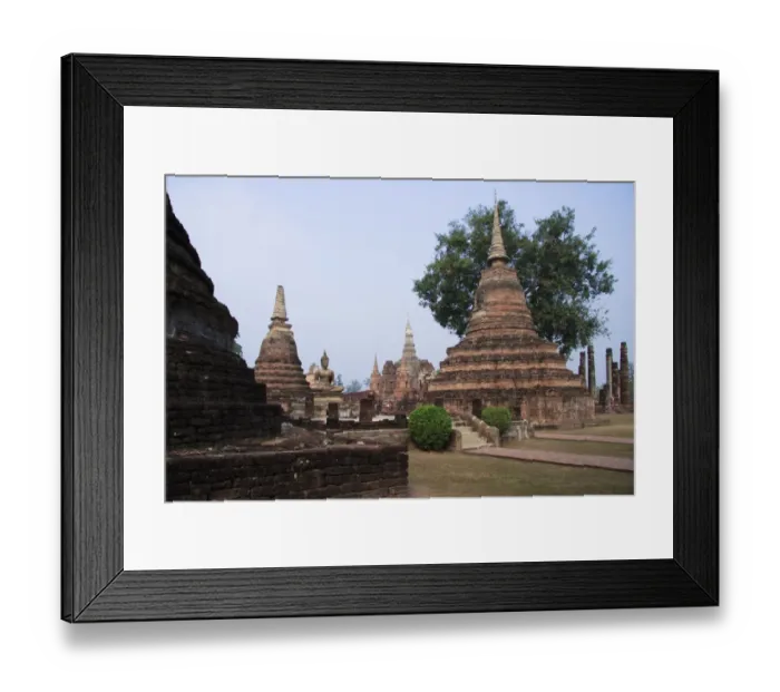 Framed Print : Wat Mahathat Temple Framed Print : Wat Mahathat Temple