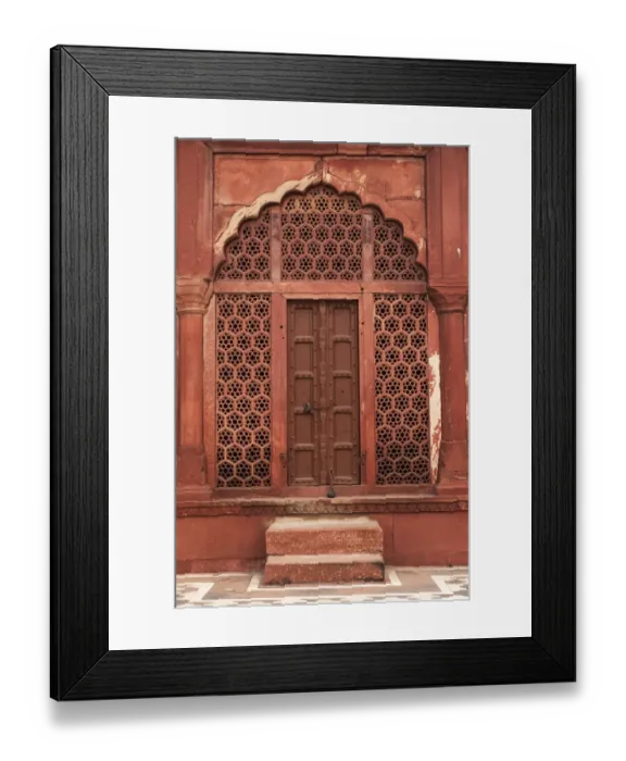Framed Print : The interiors of Taj Mahal, India Framed Print : The interiors of Taj Mahal, India