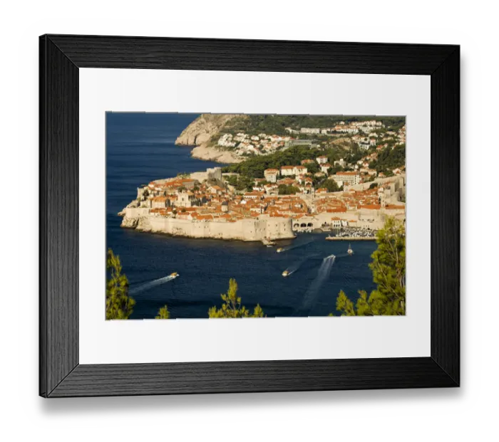 Framed Print : Old town of Dubrovnik, Croatia Framed Print : Old town of Dubrovnik, Croatia