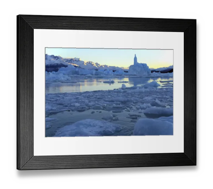Framed Print : Lago Argentino with icebergs at sunrise, near Perito Moreno Glacier, High Andes, near El Calafate, Patagonia, Argentina