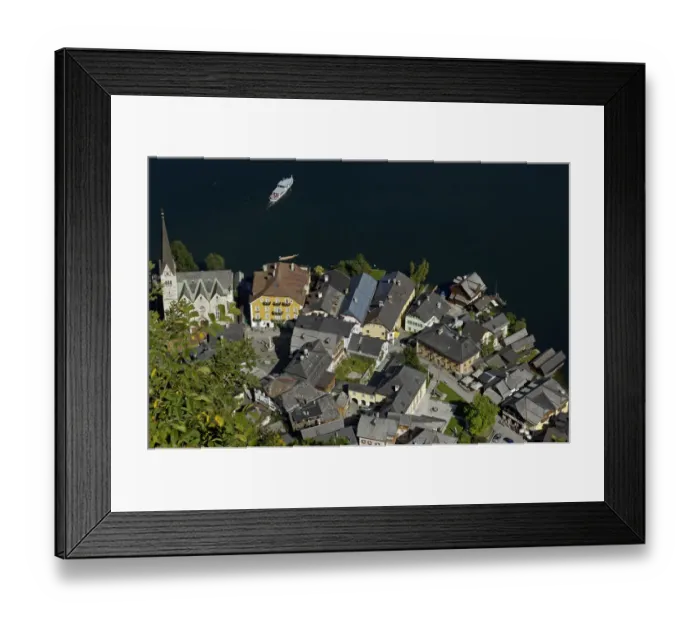 Framed Print : View on Hallstatt town and lake, Austria Framed Print : View on Hallstatt town and lake, Austria