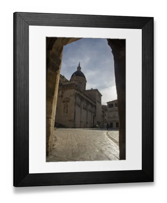 Framed Print : Gate to the Dubrovnik old city Framed Print : Gate to the Dubrovnik old city
