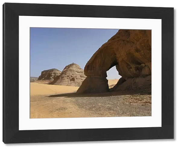 Tine Lopo Rock Arch in the Sahara Desert