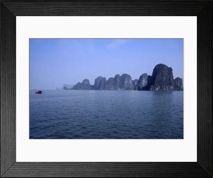 Framed Print : The magnificent Halong Bay Framed Print : The magnificent Halong Bay