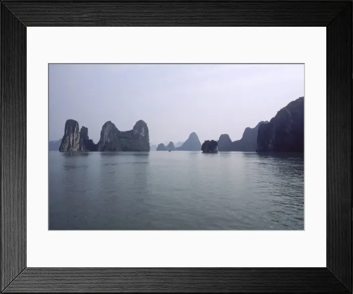 Framed Print : The magnificient Halong Bay Framed Print : The magnificient Halong Bay