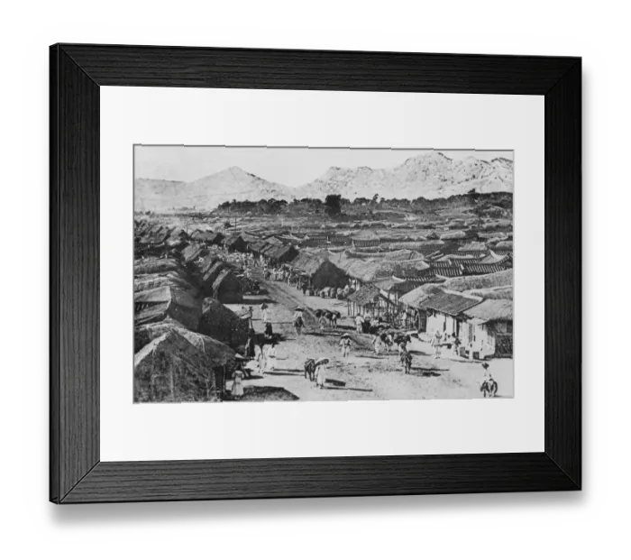 Framed Print : Seoul Street Framed Print : Seoul Street
