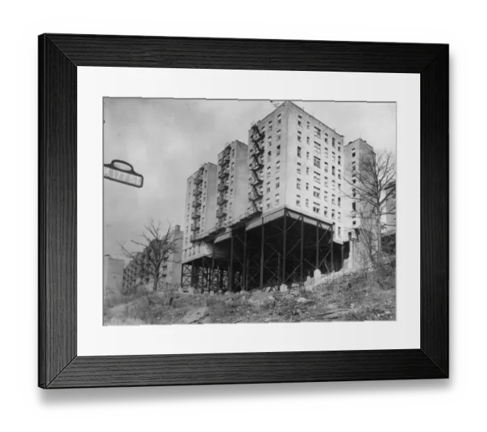 Framed Print : US Flats. April 1926: New housing in New York is constructed on stilts Framed Print : US Flats. April 1926: New housing in New York is constructed on stilts
