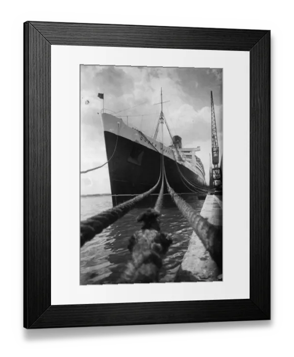Framed Print : Ready For Passengers Framed Print : Ready For Passengers