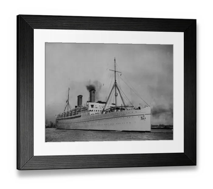 Framed Print : Canadian Liner Framed Print : Canadian Liner