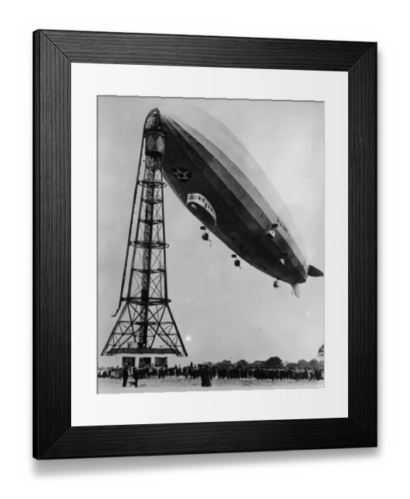 Framed Print : Airship. 27th October 1926: US Navy airship anchored at the Ford Airport, Detroit Framed Print : Airship. 27th October 1926: US Navy airship anchored at the Ford Airport, Detroit
