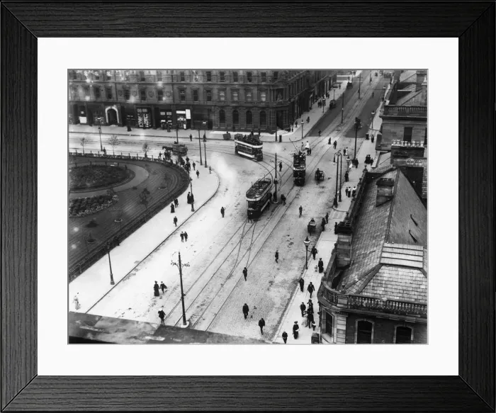 Framed Print : Minehead Square Framed Print : Minehead Square