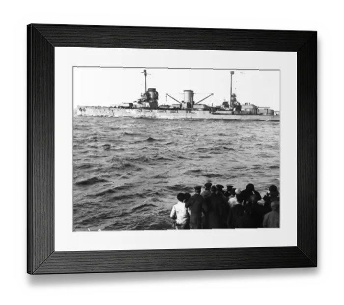Framed Print : Surrender. 21st November 1918: The German fleet Surrenders to Admiral Beatty Framed Print : Surrender. 21st November 1918: The German fleet Surrenders to Admiral Beatty