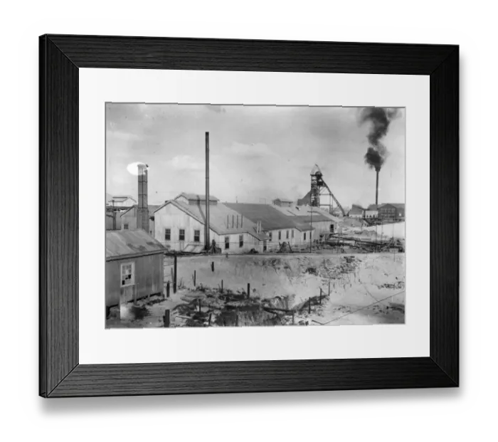 Framed Print : Gold Mine. 6th July 1913: Langlaagte Consolidateds gold mine, Johannesburg Framed Print : Gold Mine. 6th July 1913: Langlaagte Consolidateds gold mine, Johannesburg