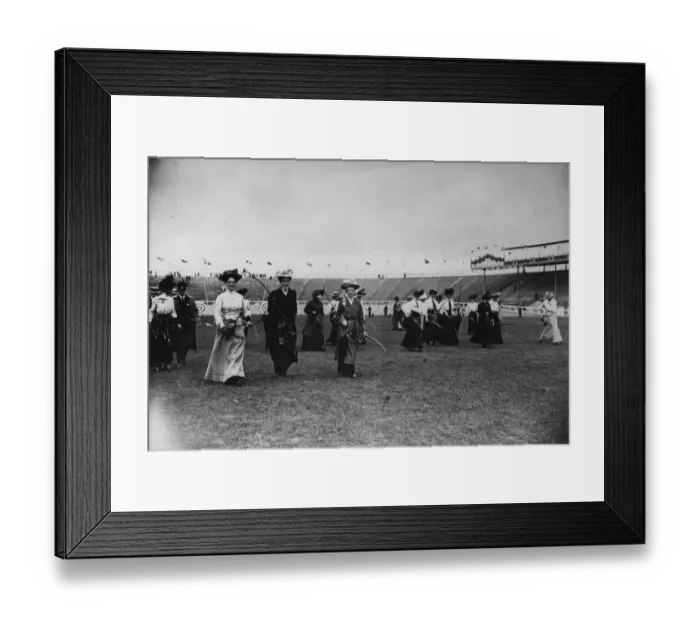 Framed Print : Womens Archery