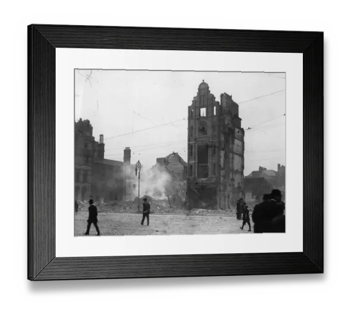 Framed Print : Dublin 1916 Framed Print : Dublin 1916