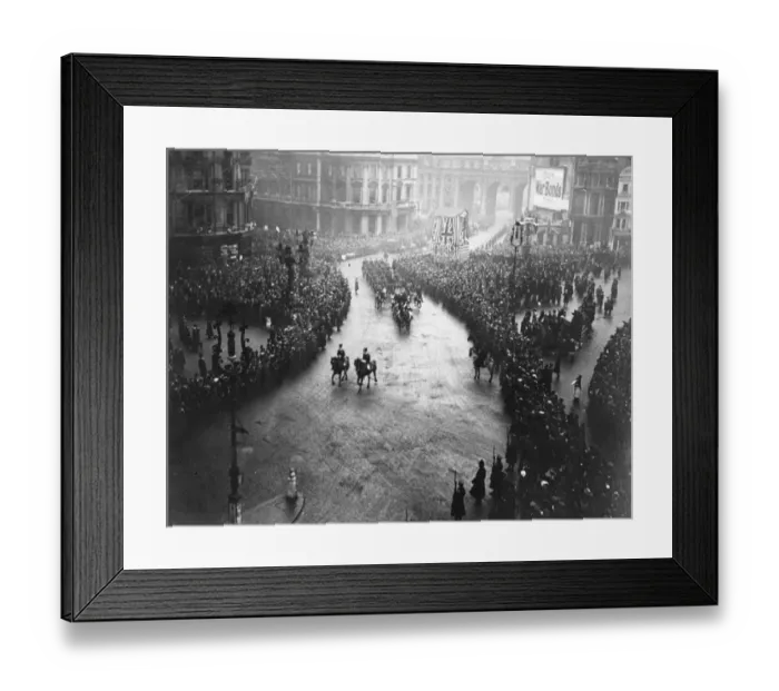 Framed Print : Wilson In London Framed Print : Wilson In London