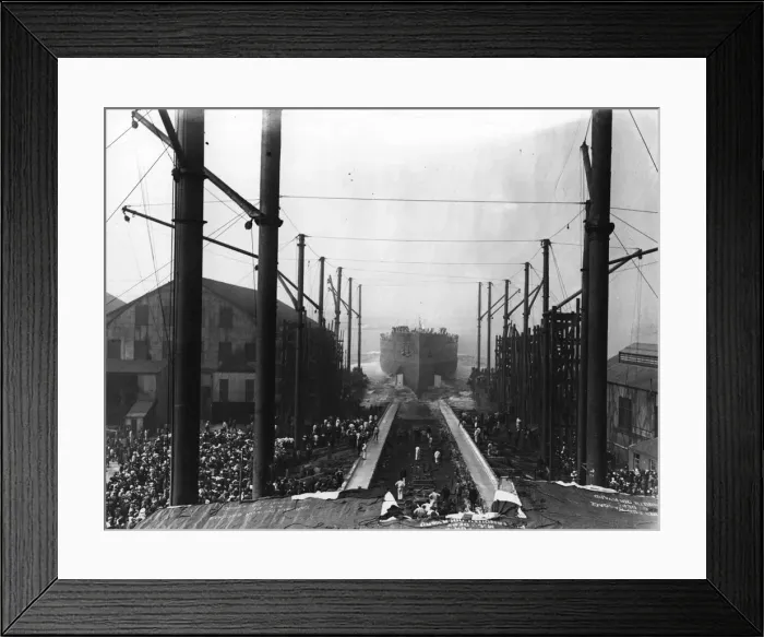 Framed Print : HMS Queen Elizabeth Framed Print : HMS Queen Elizabeth