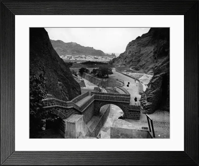 Framed Print : Dry Reservoir Framed Print : Dry Reservoir