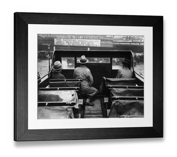 Framed Print : All Weather Bus Framed Print : All Weather Bus