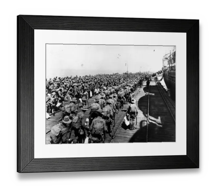 Framed Print : To War. December 1914: Australians soldiers embarking at Melbourne to fight in WW I Framed Print : To War. December 1914: Australians soldiers embarking at Melbourne to fight in WW I
