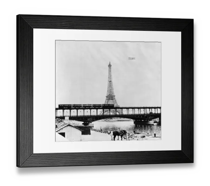 Framed Print : British Topical Press Agency (1903 - 1957)