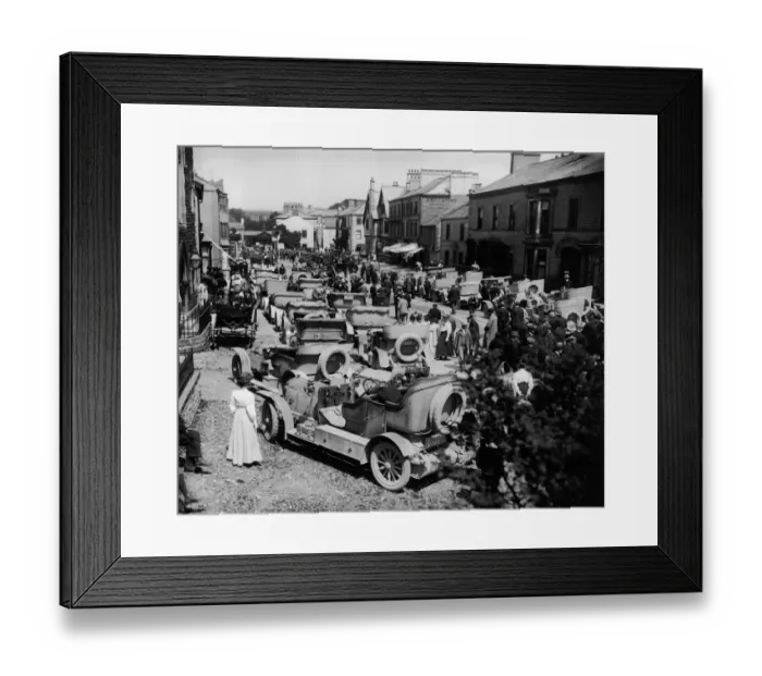 Framed Print : British Topical Press Agency (1903 - 1957) Framed Print : British Topical Press Agency (1903 - 1957)