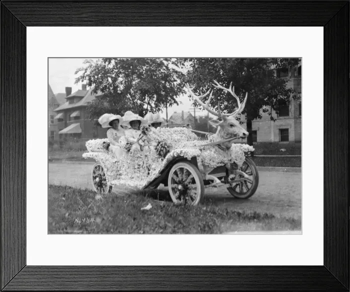 Framed Print : British Topical Press Agency (1903 - 1957) Framed Print : British Topical Press Agency (1903 - 1957)