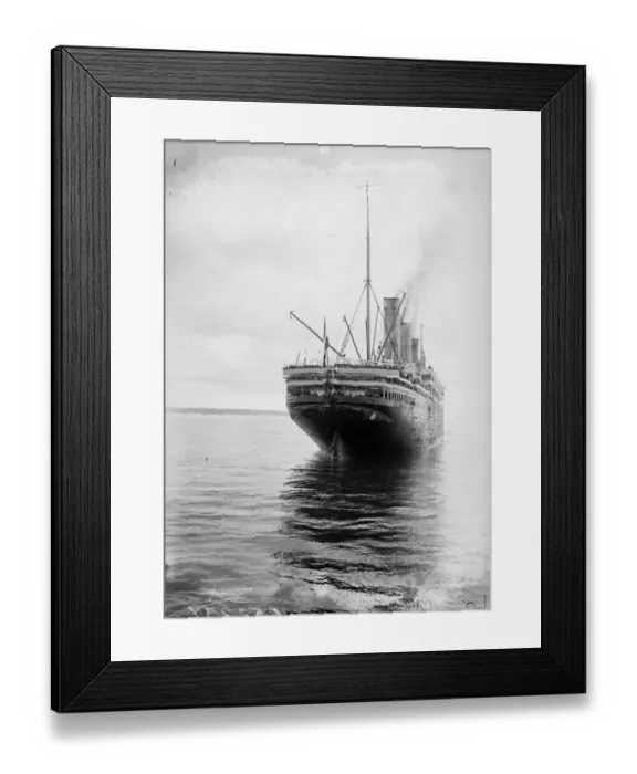 Framed Print : British Topical Press Agency (1903 - 1957) Framed Print : British Topical Press Agency (1903 - 1957)
