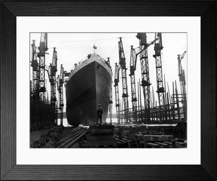 Framed Print : Oronsay In Dock Framed Print : Oronsay In Dock