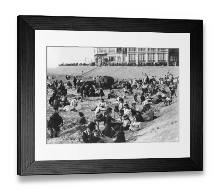 Framed Print : Ostend Beach Framed Print : Ostend Beach