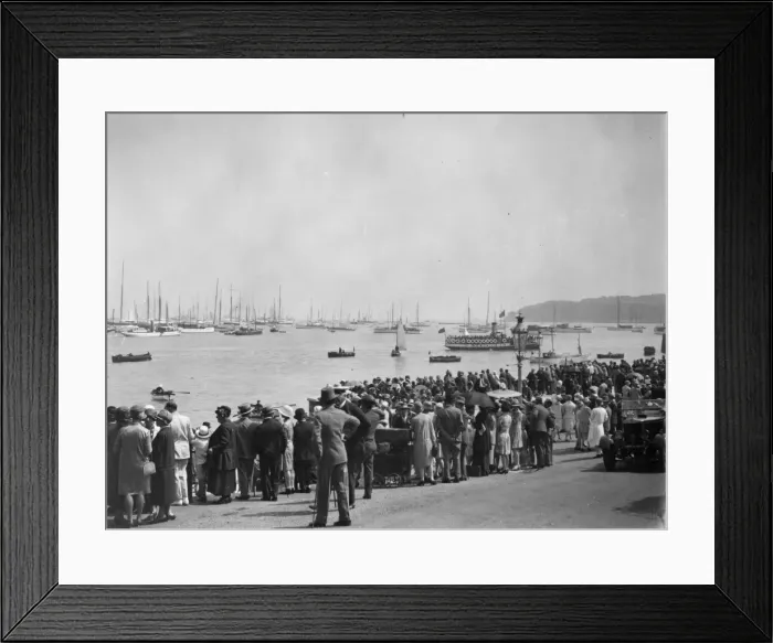 Framed Print : Cowes Crowd Framed Print : Cowes Crowd