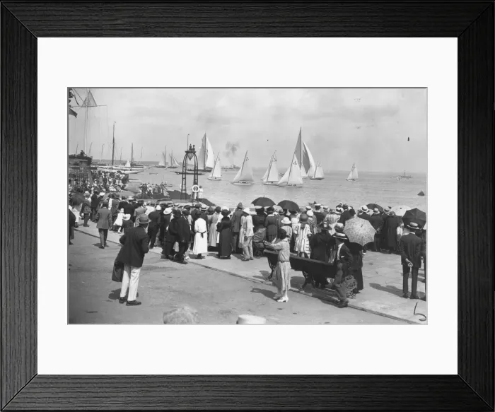Framed Print : Cowes Regatta Framed Print : Cowes Regatta