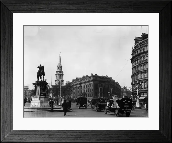 Framed Print : Trafalgar Square Framed Print : Trafalgar Square