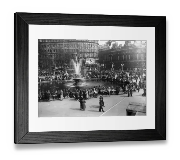 Framed Print : Trafalgar Square Framed Print : Trafalgar Square