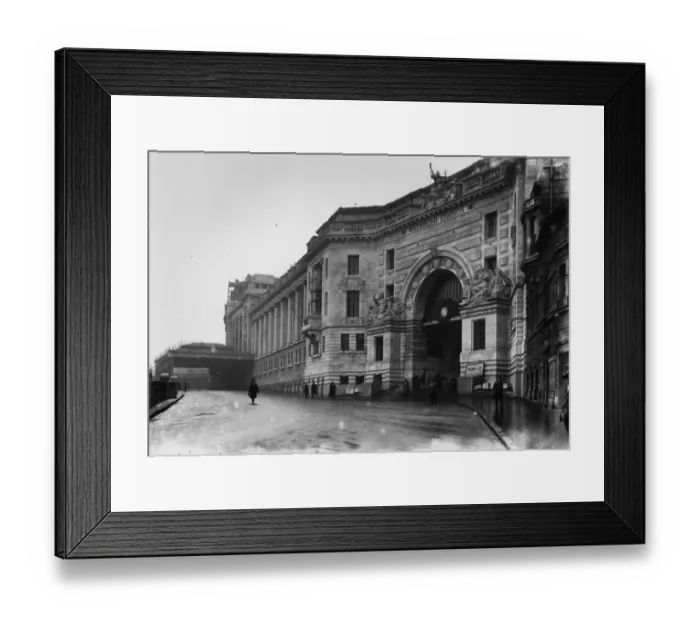 Framed Print : Waterloo Station Framed Print : Waterloo Station