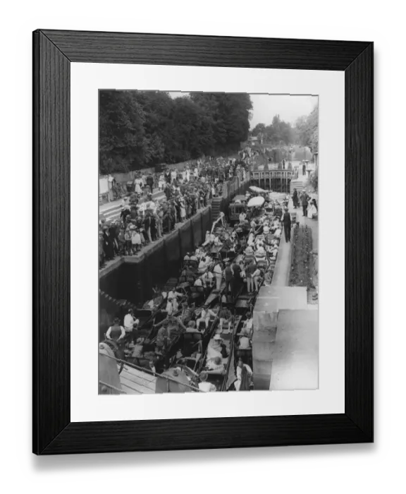 Framed Print : Ascot Sunday Framed Print : Ascot Sunday